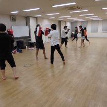 ②後半クラス（月4回土曜日・1時間40分/19時45分～21時25分）